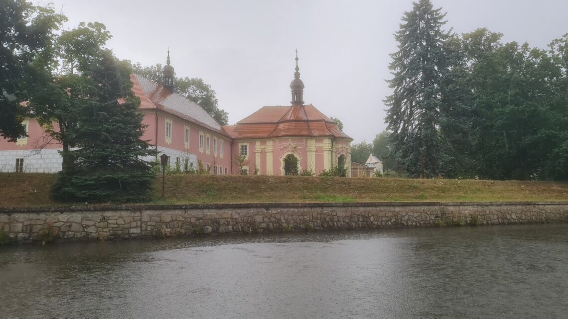 Plavba Koloděje nad Lužnicí , zámek Mitrowitz k soutoku s Vltavou Plavba Koloděje nad Lužnicí , zámek Mitrowitz k soutoku s Vltavou